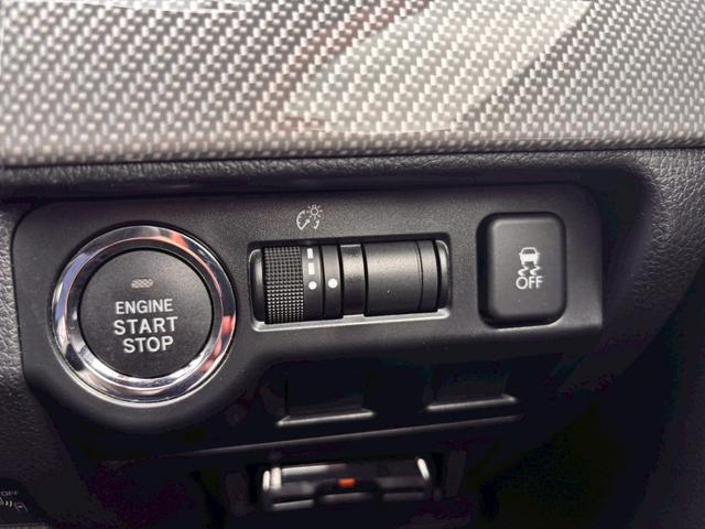 レヴォーグ １．６ＧＴアイサイト　プラウドエディション　４ＷＤ　メモリーナビ　リアカメラ　フルセグ　スマートキー　ＬＥＤヘッドライト　衝突軽減ブレーキ　ドラレコ　クルコン　Ｂｌｕｅｔｏｏｔｈ　ＵＳＢ　純正１７インチアルミ　ＥＴＣ（30枚目）