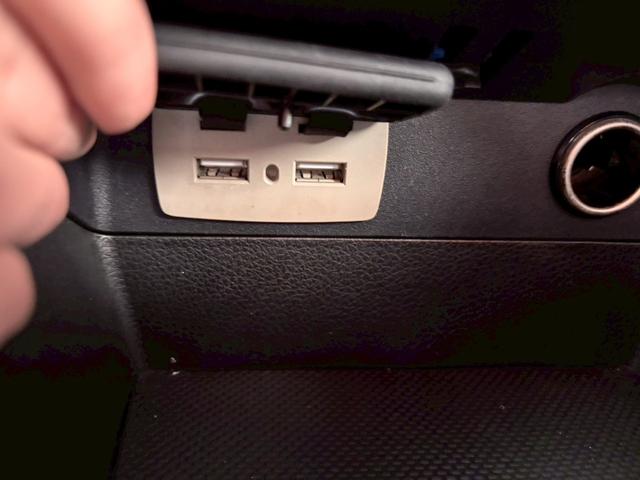 レヴォーグ １．６ＧＴアイサイト　プラウドエディション　４ＷＤ　メモリーナビ　リアカメラ　フルセグ　スマートキー　ＬＥＤヘッドライト　衝突軽減ブレーキ　ドラレコ　クルコン　Ｂｌｕｅｔｏｏｔｈ　ＵＳＢ　純正１７インチアルミ　ＥＴＣ（44枚目）