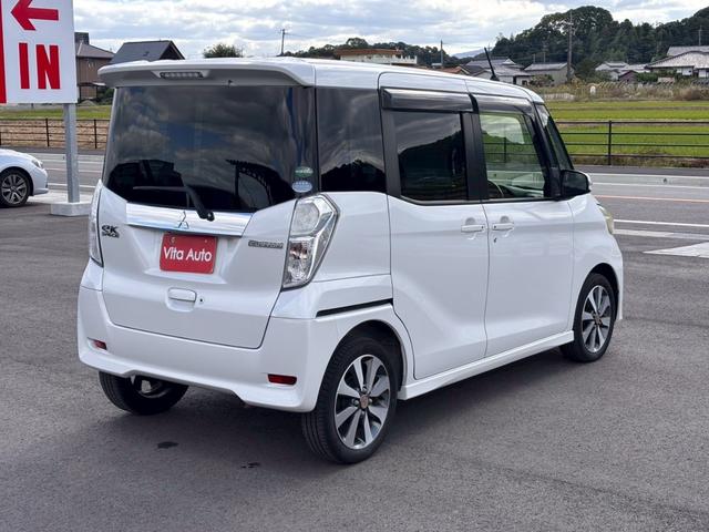 ｅＫスペースカスタム カスタムＴ　ｅ－アシスト　ＳＤナビ　フルセグＴＶ　リアカメラ　スマートキー　ＨＩＤヘッドライト　衝突軽減ブレーキ　両側パワスラ　Ｂｌｕｅｔｏｏｔｈ　純正１５インチアルミ（14枚目）