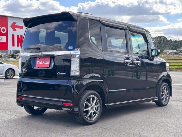 Ｎ－ＢＯＸ＋カスタム Ｇ　ターボＳＳパッケージ　メモリーナビ　ワンセグＴＶ　リアカメラ　スマートキー　ＨＩＤヘッドライト　両側パワスラ　Ｂｌｕｅｔｏｏｔｈ　クルコン　社外１４インチアルミ（16枚目）