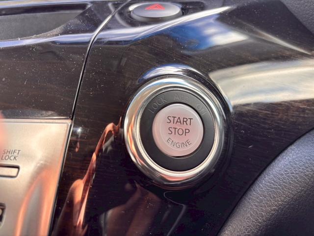 エルグランド 250ハイウェイスターアーバンクロム HDDナビ フルセグTV リアカメラ フリップダウンモニター スマートキー HIDヘッドライト 両側パワスラ 前ドラレコ Bluetooth 社外17インチアルミ ETC(20枚目)