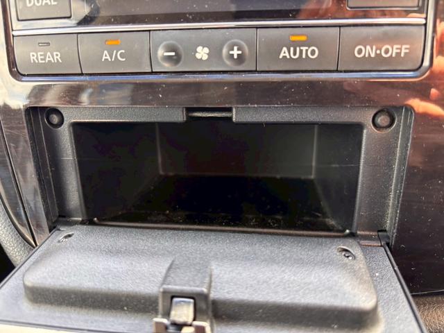 エルグランド 250ハイウェイスターアーバンクロム HDDナビ フルセグTV リアカメラ フリップダウンモニター スマートキー HIDヘッドライト 両側パワスラ 前ドラレコ Bluetooth 社外17インチアルミ ETC(32枚目)