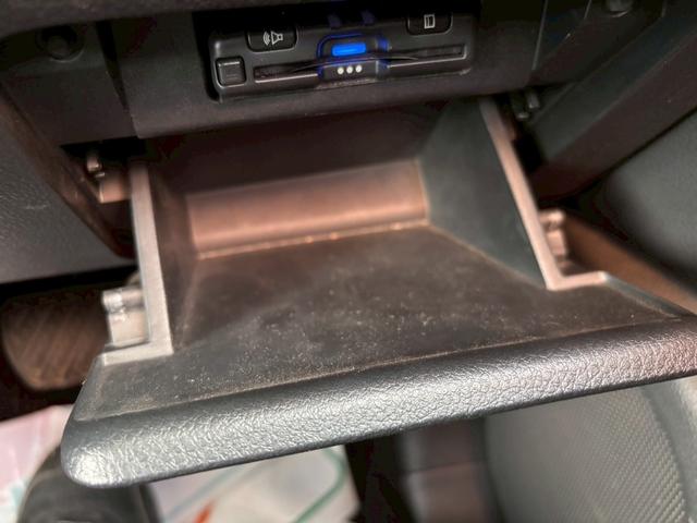 エルグランド 250ハイウェイスターアーバンクロム HDDナビ フルセグTV リアカメラ フリップダウンモニター スマートキー HIDヘッドライト 両側パワスラ 前ドラレコ Bluetooth 社外17インチアルミ ETC(37枚目)