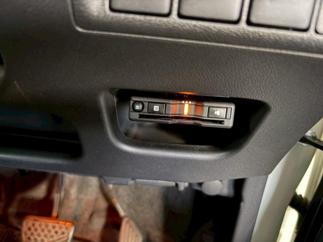 せっかくお気に入りの車が見つかったのに、遠方で取りに行けない、陸送費が高くてあきらめている方。今なら陸送費を割引価格でご提供中です。ご購入者の５６％（直近１年実績）方が大阪以外の地域からのご購入です。