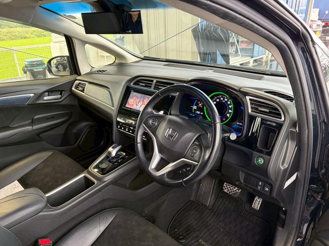 シャトル ハイブリッドX メモリーナビ フルセグTV リアカメラ スマートキー LEDヘッドライト 衝突軽減ブレーキ Bluetooth クルコン 純正15インチ鉄 ETC(22枚目)