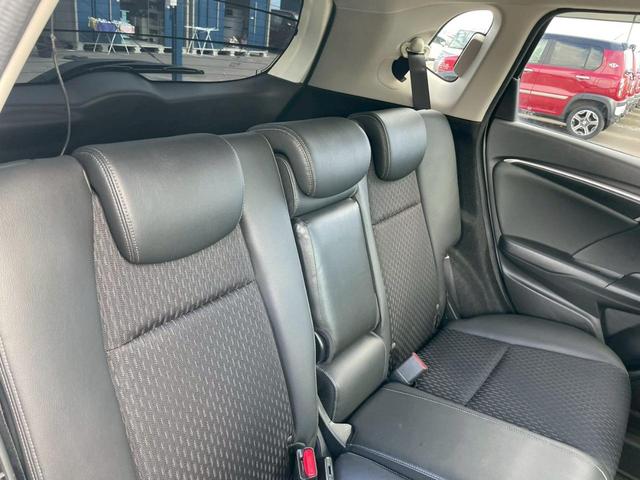 フィットハイブリッド Ｌパッケージ　メモリーナビ　フルセグＴＶ　リアカメラ　スマートキー　ＬＥＤヘッドライト　前後ドラレコ　Ｂｌｕｅｔｏｏｔｈ　クルコン　純正１５インチ鉄　ＥＴＣ（48枚目）