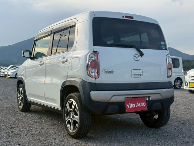 フレアクロスオーバー ＸＳ　メモリーナビ　フルセグＴＶ　スマートキー　ＨＩＤヘッドライト　衝突軽減ブレーキ　シートヒーター　Ｂｌｕｅｔｏｏｔｈ　純正１６インチアルミ（9枚目）