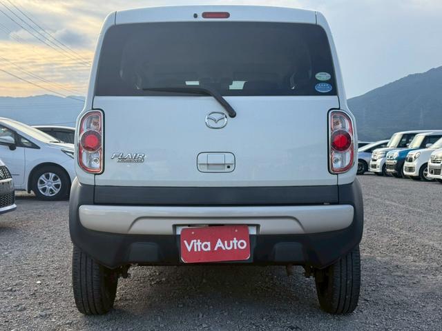 フレアクロスオーバー ＸＳ　メモリーナビ　フルセグＴＶ　スマートキー　ＨＩＤヘッドライト　衝突軽減ブレーキ　シートヒーター　Ｂｌｕｅｔｏｏｔｈ　純正１６インチアルミ（11枚目）