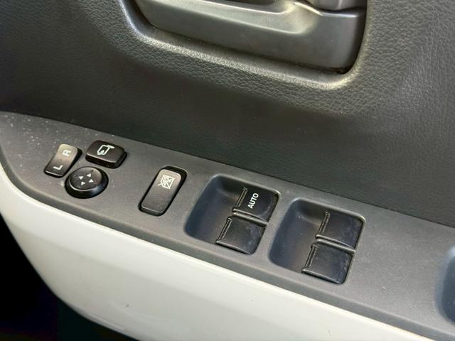 フレアクロスオーバー ＸＳ　メモリーナビ　フルセグＴＶ　スマートキー　ＨＩＤヘッドライト　衝突軽減ブレーキ　シートヒーター　Ｂｌｕｅｔｏｏｔｈ　純正１６インチアルミ（26枚目）