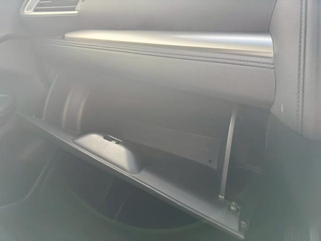 フィットハイブリッド Ｌパッケージ　メモリーナビ　ワンセグＴＶ　リアカメラ　スマートキー　ＬＥＤヘッドライト　衝突軽減ブレーキ　Ｂｌｕｅｔｏｏｔｈ　社外１５インチアルミ　ＥＴＣ（33枚目）