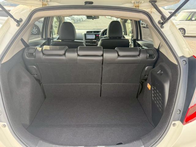 フィットハイブリッド Ｌパッケージ　メモリーナビ　ワンセグＴＶ　リアカメラ　スマートキー　ＬＥＤヘッドライト　衝突軽減ブレーキ　Ｂｌｕｅｔｏｏｔｈ　社外１５インチアルミ　ＥＴＣ（40枚目）