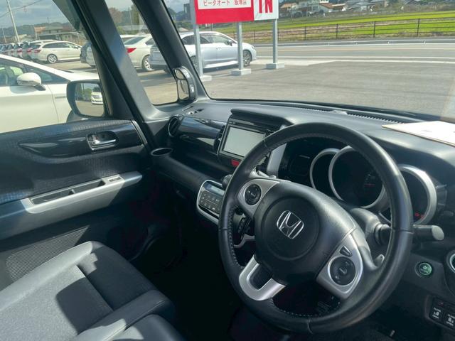 N-BOXカスタム G・ターボLパッケージ ディスプレイオーディオ リアカメラ スマートキー HIDヘッドライト 両側パワスラ クルコン 純正15インチアルミ ETC(17枚目)