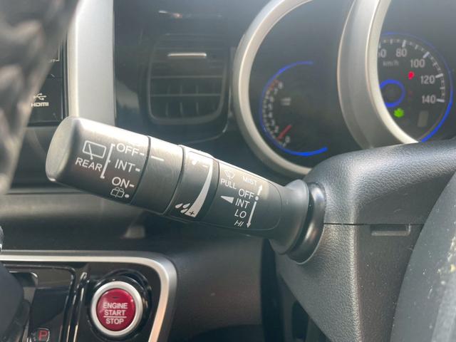 N-BOXカスタム G・ターボLパッケージ ディスプレイオーディオ リアカメラ スマートキー HIDヘッドライト 両側パワスラ クルコン 純正15インチアルミ ETC(28枚目)