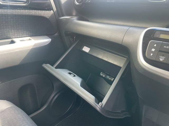 N-BOXカスタム G・ターボLパッケージ ディスプレイオーディオ リアカメラ スマートキー HIDヘッドライト 両側パワスラ クルコン 純正15インチアルミ ETC(32枚目)