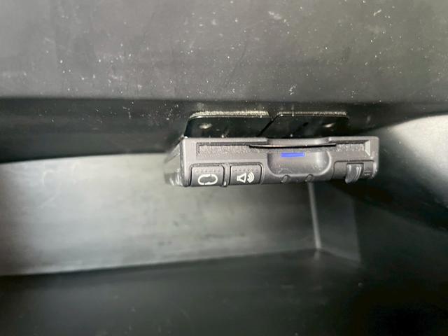 N-BOXカスタム G・ターボLパッケージ ディスプレイオーディオ リアカメラ スマートキー HIDヘッドライト 両側パワスラ クルコン 純正15インチアルミ ETC(33枚目)