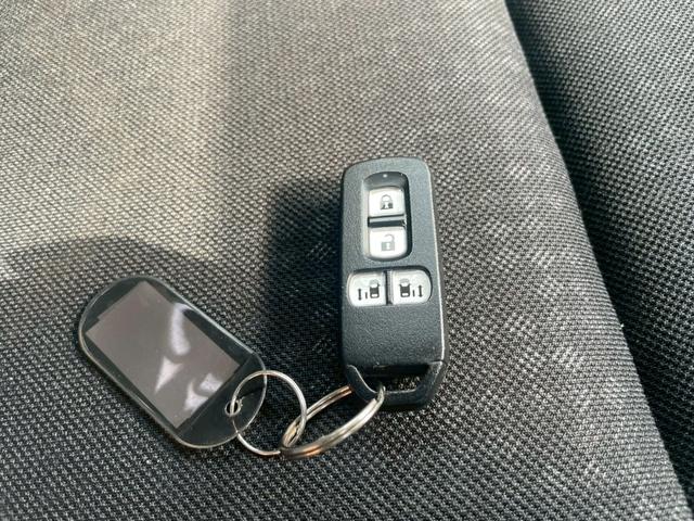 N-BOXカスタム G・ターボLパッケージ ディスプレイオーディオ リアカメラ スマートキー HIDヘッドライト 両側パワスラ クルコン 純正15インチアルミ ETC(36枚目)