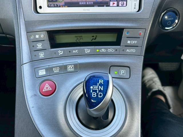 プリウス Ｓ　メモリーナビ　ワンセグＴＶ　リアカメラ　スマートキー　ＨＩＤヘッドライト　前後ドラレコ　Ｂｌｕｅｔｏｏｔｈ　純正１５インチアルミ　ＥＴＣ（23枚目）