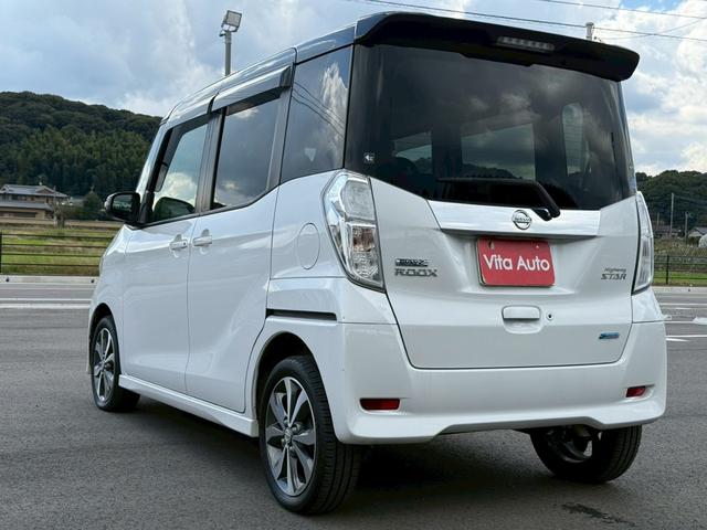 デイズルークス ハイウェイスター　Ｘ　Ｇパッケージ　アラウンドビューモニター　スマートキー　ＨＩＤヘッドライト　衝突軽減ブレーキ　両側パワースライドドア　純正１５インチアルミ（9枚目）