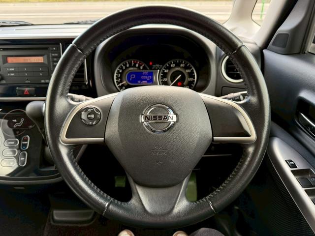 デイズルークス ハイウェイスター　Ｘ　Ｇパッケージ　アラウンドビューモニター　スマートキー　ＨＩＤヘッドライト　衝突軽減ブレーキ　両側パワースライドドア　純正１５インチアルミ（19枚目）