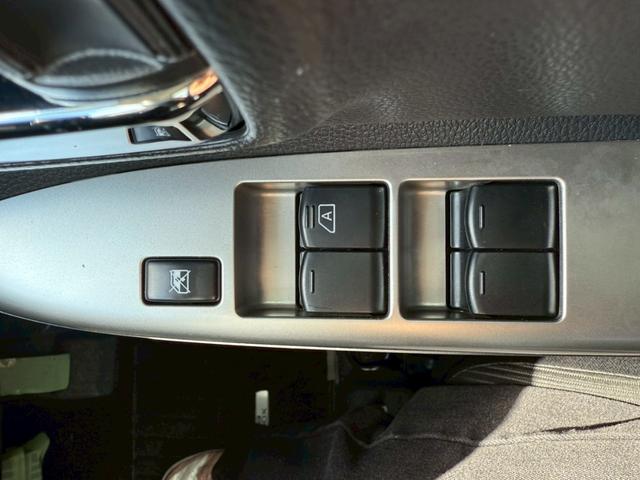 デイズルークス ハイウェイスター　Ｘ　Ｇパッケージ　アラウンドビューモニター　スマートキー　ＨＩＤヘッドライト　衝突軽減ブレーキ　両側パワースライドドア　純正１５インチアルミ（30枚目）