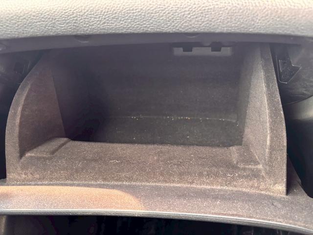 エルグランド ２５０ハイウェイスターアーバンクロム　ＳＤナビ　フルセグＴＶ　リアカメラ　スマートキー　ＨＩＤヘッドライト　両側パワスラ　前後ドラレコ　Ｂｌｕｅｔｏｏｔｈ　純正１８インチアルミ　ＥＴＣ（33枚目）