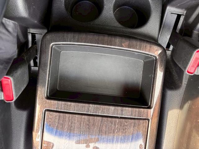 エルグランド ２５０ハイウェイスターアーバンクロム　ＳＤナビ　フルセグＴＶ　リアカメラ　スマートキー　ＨＩＤヘッドライト　両側パワスラ　前後ドラレコ　Ｂｌｕｅｔｏｏｔｈ　純正１８インチアルミ　ＥＴＣ（36枚目）