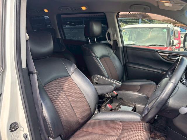 エルグランド ２５０ハイウェイスターアーバンクロム　ＳＤナビ　フルセグＴＶ　リアカメラ　スマートキー　ＨＩＤヘッドライト　両側パワスラ　前後ドラレコ　Ｂｌｕｅｔｏｏｔｈ　純正１８インチアルミ　ＥＴＣ（37枚目）