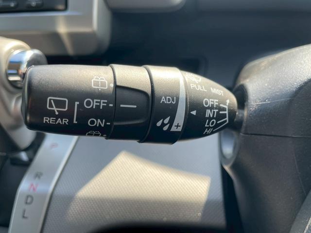 フリードハイブリッド ジャストセレクション メモリーナビ ワンセグTV リアカメラ スマートキー HIDヘッドライト 両側パワスラ Bluetooth クルコン 純正15インチ鉄 ETC(28枚目)