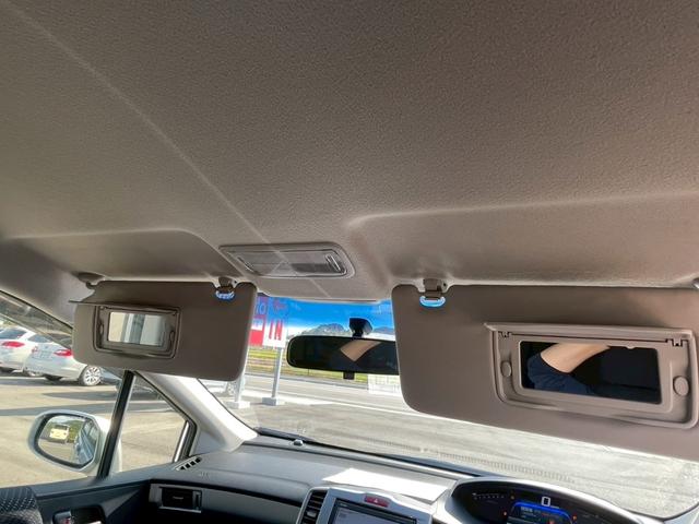 フリードハイブリッド ジャストセレクション メモリーナビ ワンセグTV リアカメラ スマートキー HIDヘッドライト 両側パワスラ Bluetooth クルコン 純正15インチ鉄 ETC(33枚目)