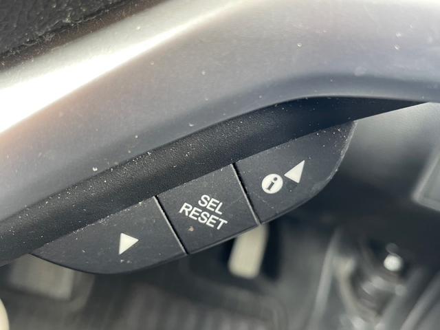 フィットハイブリッド Ｌパッケージ　メモリーナビ　ワンセグＴＶ　リアカメラ　スマートキー　ＬＥＤヘッドライト　Ｂｌｕｅｔｏｏｔｈ　クルコン　社外１５インチアルミ　ＥＴＣ（26枚目）