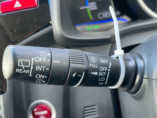 フィットハイブリッド Ｌパッケージ　メモリーナビ　ワンセグＴＶ　リアカメラ　スマートキー　ＬＥＤヘッドライト　Ｂｌｕｅｔｏｏｔｈ　クルコン　社外１５インチアルミ　ＥＴＣ（27枚目）