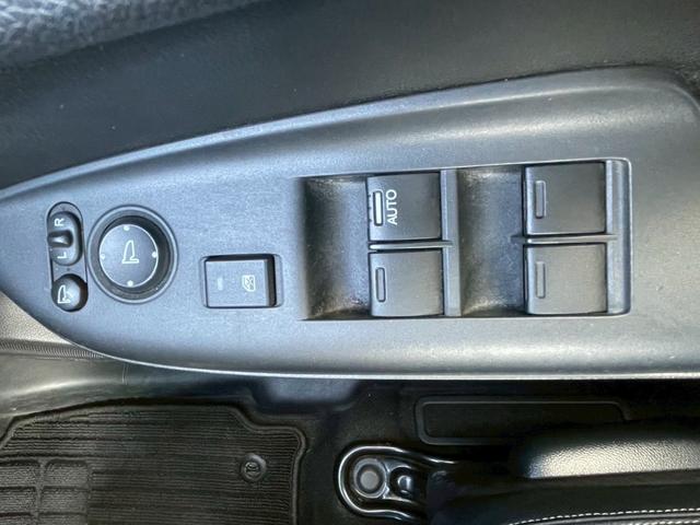 フィットハイブリッド Ｌパッケージ　メモリーナビ　ワンセグＴＶ　リアカメラ　スマートキー　ＬＥＤヘッドライト　Ｂｌｕｅｔｏｏｔｈ　クルコン　社外１５インチアルミ　ＥＴＣ（32枚目）