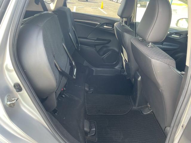 フィットハイブリッド Ｌパッケージ　メモリーナビ　ワンセグＴＶ　リアカメラ　スマートキー　ＬＥＤヘッドライト　Ｂｌｕｅｔｏｏｔｈ　クルコン　社外１５インチアルミ　ＥＴＣ（43枚目）