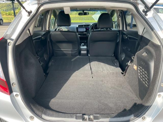 フィットハイブリッド Ｌパッケージ　メモリーナビ　ワンセグＴＶ　リアカメラ　スマートキー　ＬＥＤヘッドライト　Ｂｌｕｅｔｏｏｔｈ　クルコン　社外１５インチアルミ　ＥＴＣ（45枚目）