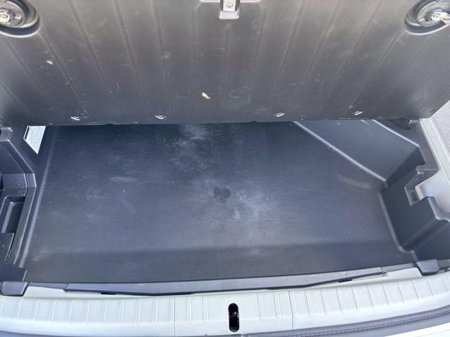 プリウス Ｓ　メモリーナビ　ワンセグＴＶ　リアカメラ　スマートキー　ＨＩＤヘッドライト　Ｂｌｕｅｔｏｏｔｈ　純正１５インチアルミ　ＥＴＣ（46枚目）