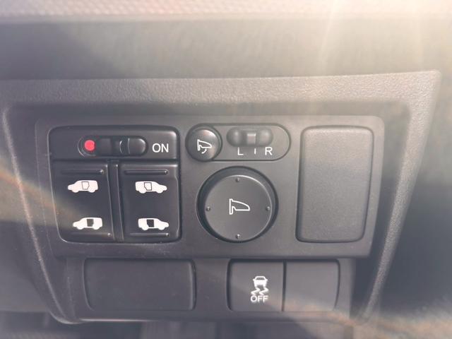 フリードハイブリッド ジャストセレクション メモリーナビ フルセグTV リアカメラ フリップダウンモニター スマートキー HIDヘッドライト 両側パワスラ Bluetooth クルコン 社外15インチアルミ ETC(33枚目)