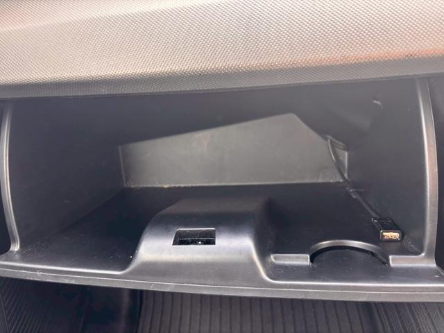 フリードハイブリッド ジャストセレクション メモリーナビ フルセグTV リアカメラ フリップダウンモニター スマートキー HIDヘッドライト 両側パワスラ Bluetooth クルコン 社外15インチアルミ ETC(38枚目)