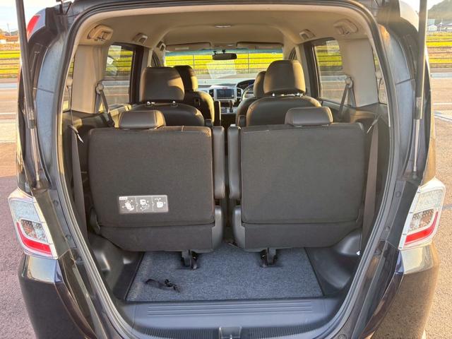 フリードハイブリッド ジャストセレクション HDDナビ ワンセグTV スマートキー HIDヘッドライト 両側パワスラ 前ドラレコ クルコン 純正15インチアルミ ETC(43枚目)