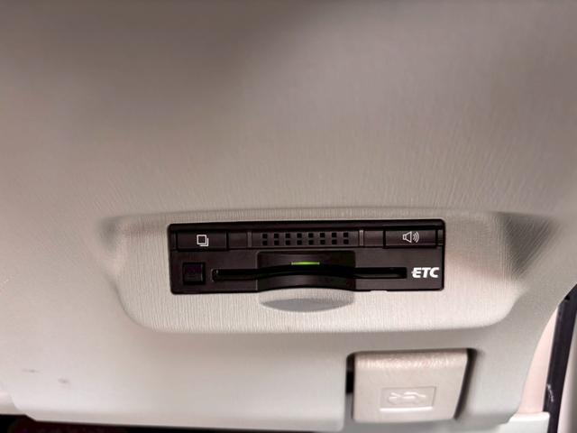 プリウス Ｇツーリングセレクション　ＨＤＤナビ　フルセグＴＶ　リアカメラ　スマートキー　ＬＥＤヘッドライト　衝突軽減ブレーキ　革シート　シートヒーター　Ｂｌｕｅｔｏｏｔｈ　クルコン　純正１７インチアルミ　ＥＴＣ（33枚目）