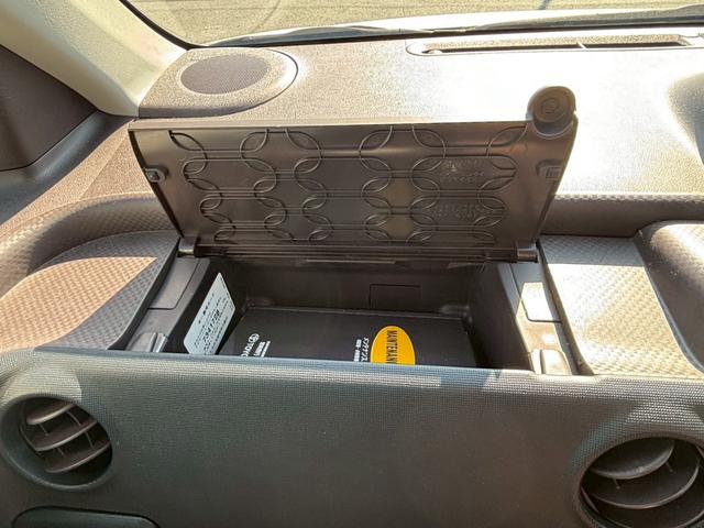 ポルテ Ｇ　ＳＤナビ　ワンセグＴＶ　リアカメラ　スマートキー　ＨＩＤヘッドライト　片側パワスラ　Ｂｌｕｅｔｏｏｔｈ　純正１５インチ鉄　ＥＴＣ（25枚目）