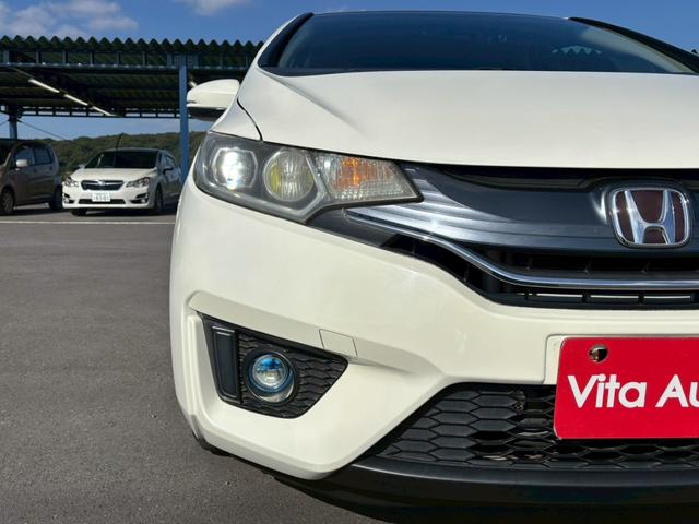 フィット １３Ｇ・Ｌパッケージ　メモリーナビ　フルセグＴＶ　スマートキー　ＬＥＤヘッドライト　前後ドラレコ　社外１４インチアルミ（17枚目）