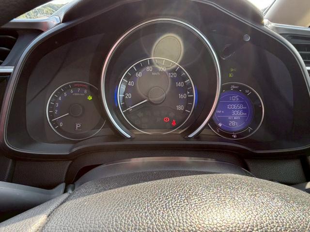 フィット １３Ｇ・Ｌパッケージ　メモリーナビ　フルセグＴＶ　スマートキー　ＬＥＤヘッドライト　前後ドラレコ　社外１４インチアルミ（28枚目）