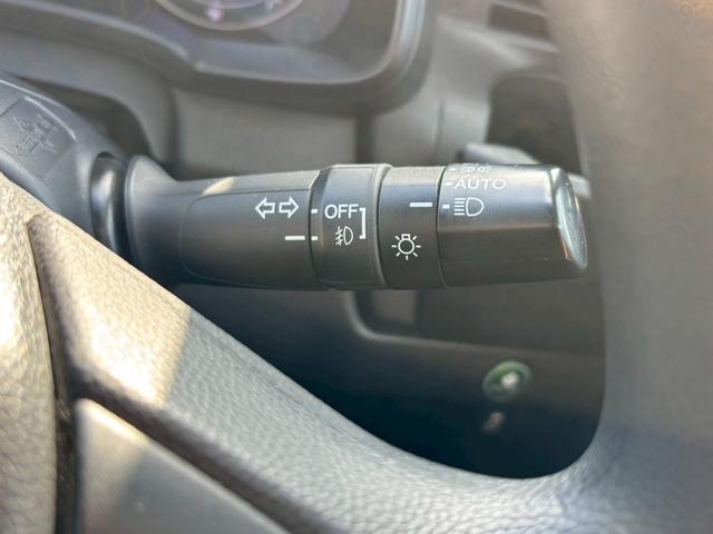 フィット １３Ｇ・Ｌパッケージ　メモリーナビ　フルセグＴＶ　スマートキー　ＬＥＤヘッドライト　前後ドラレコ　社外１４インチアルミ（30枚目）