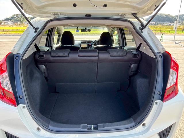 フィット １３Ｇ・Ｌパッケージ　メモリーナビ　フルセグＴＶ　スマートキー　ＬＥＤヘッドライト　前後ドラレコ　社外１４インチアルミ（37枚目）