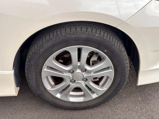 フィットシャトルハイブリッド ハイブリッド・スマートセレクション　ファインライン　メモリーナビ　ワンセグＴＶ　リアカメラ　スマートキー　ＨＩＤヘッドライト　シートヒーター　クルコン　社外１５インチアルミ　ＥＴＣ（16枚目）