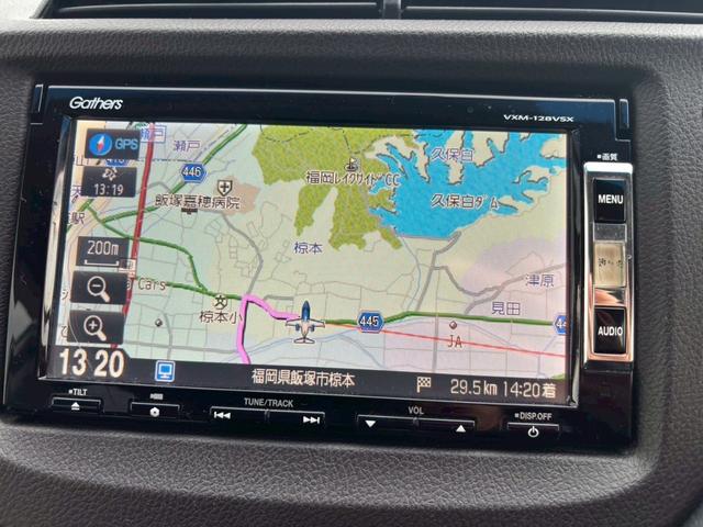 フィットシャトルハイブリッド ハイブリッド・スマートセレクション　ファインライン　メモリーナビ　ワンセグＴＶ　リアカメラ　スマートキー　ＨＩＤヘッドライト　シートヒーター　クルコン　社外１５インチアルミ　ＥＴＣ（20枚目）