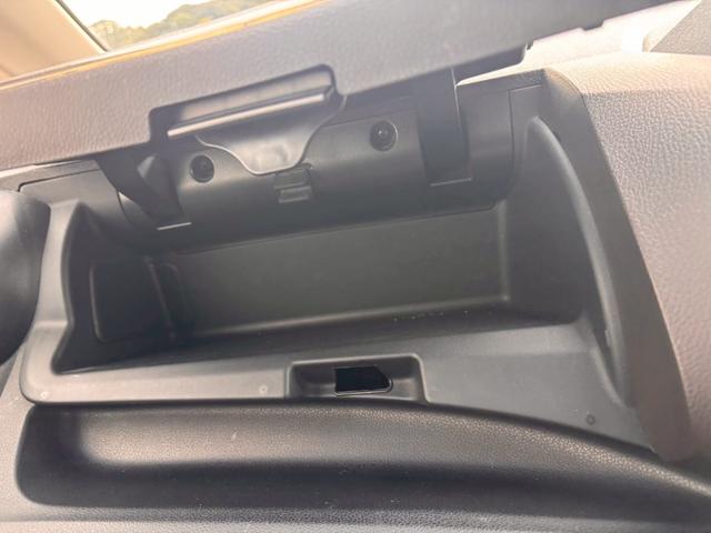 フィットシャトルハイブリッド ハイブリッド・スマートセレクション　ファインライン　メモリーナビ　ワンセグＴＶ　リアカメラ　スマートキー　ＨＩＤヘッドライト　シートヒーター　クルコン　社外１５インチアルミ　ＥＴＣ（35枚目）