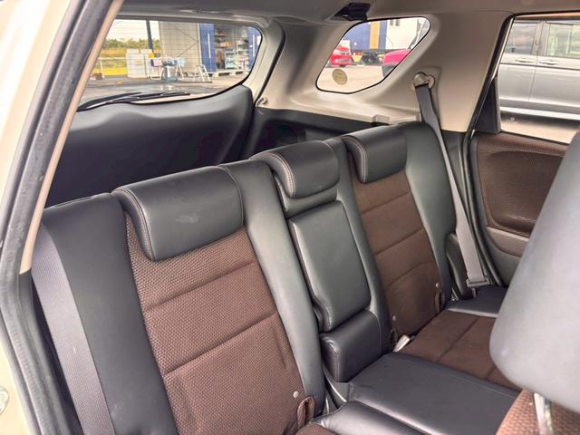 フィットシャトルハイブリッド ハイブリッド・スマートセレクション　ファインライン　メモリーナビ　ワンセグＴＶ　リアカメラ　スマートキー　ＨＩＤヘッドライト　シートヒーター　クルコン　社外１５インチアルミ　ＥＴＣ（38枚目）