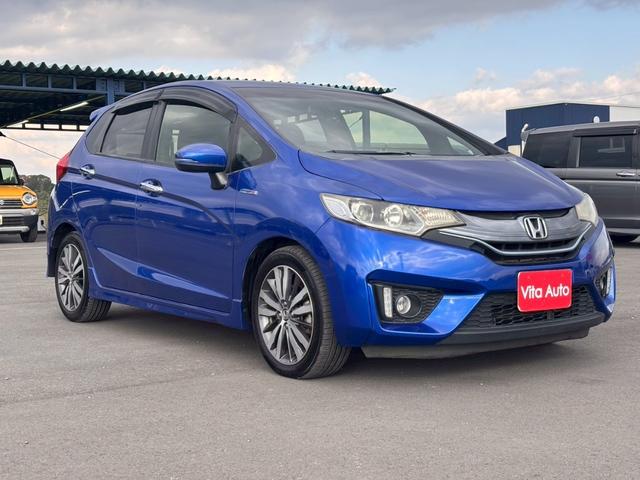 フィットハイブリッド Ｓパッケージ　メモリーナビ　フルセグＴＶ　リアカメラ　スマートキー　ＬＥＤヘッドライト　Ｂｌｕｅｔｏｏｔｈ　クルコン　純正１６インチアルミ　ＥＴＣ（2枚目）