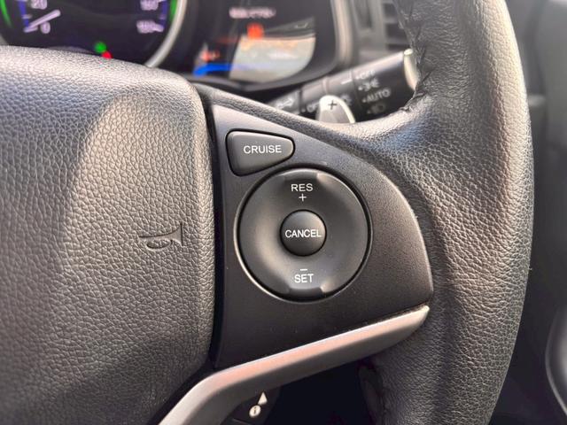 フィットハイブリッド Ｓパッケージ　メモリーナビ　フルセグＴＶ　リアカメラ　スマートキー　ＬＥＤヘッドライト　Ｂｌｕｅｔｏｏｔｈ　クルコン　純正１６インチアルミ　ＥＴＣ（29枚目）